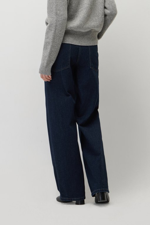 https://img.benettonmall.com/PARTS/KS/26F/SADP34661BL_MB_M2.jpg?cb=1793028892