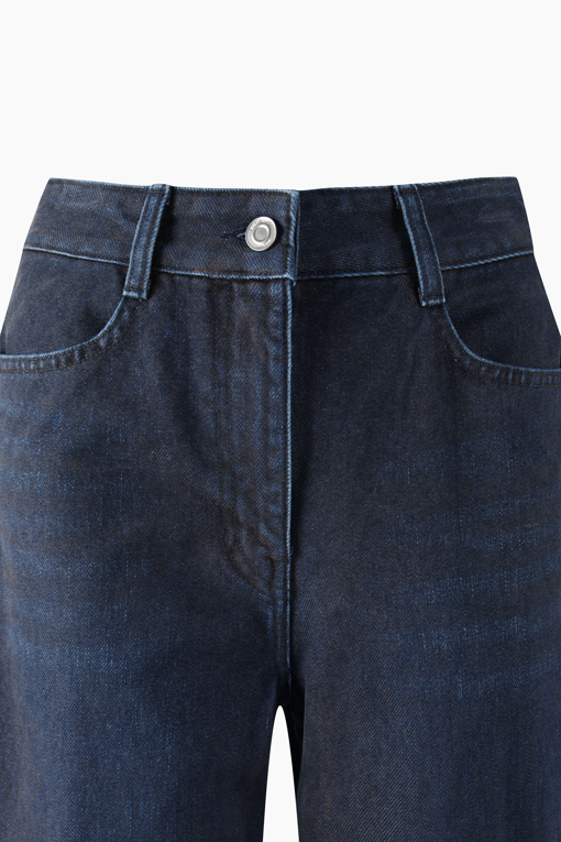 https://img.benettonmall.com/PARTS/KS/26F/SADP35661DB_MB_D2.jpg?cb=1793028892