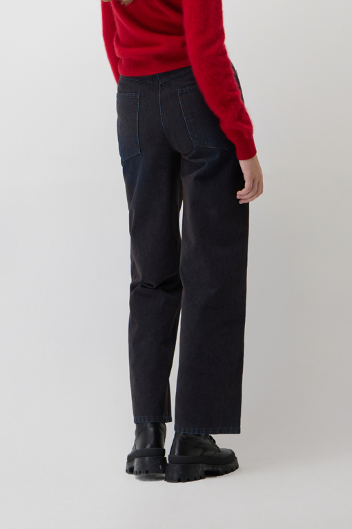 https://img.benettonmall.com/PARTS/KS/26F/SADP35661DB_MB_M2.jpg?cb=1793028892