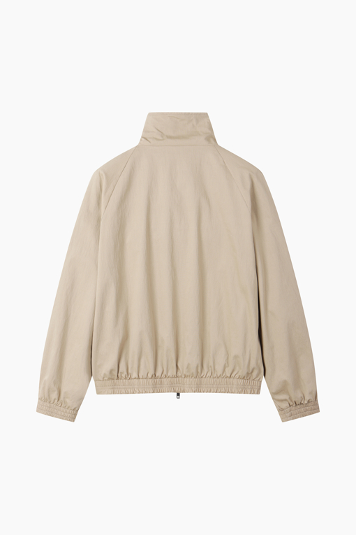https://img.benettonmall.com/PARTS/KS/26F/SAJP01641BE_MB_D11.jpg?cb=1787100377