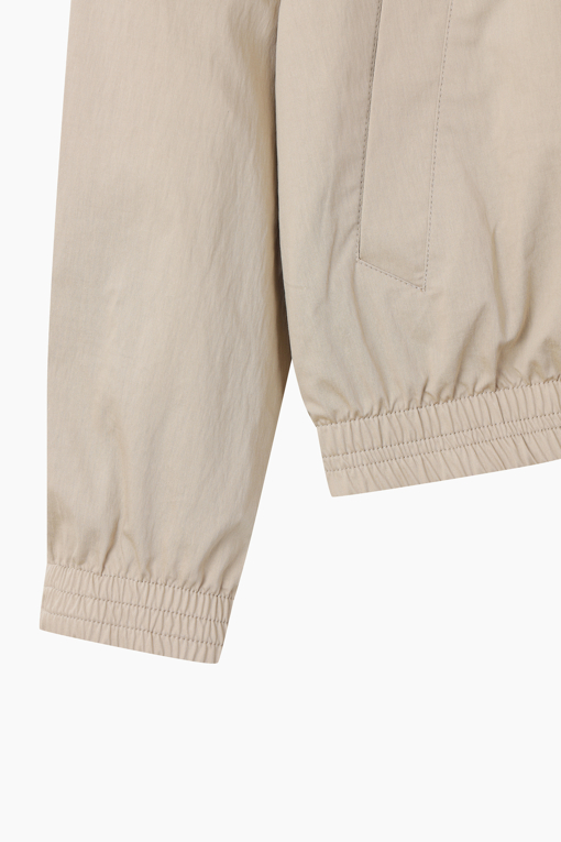 https://img.benettonmall.com/PARTS/KS/26F/SAJP01641BE_MB_D14.jpg?cb=1787100377