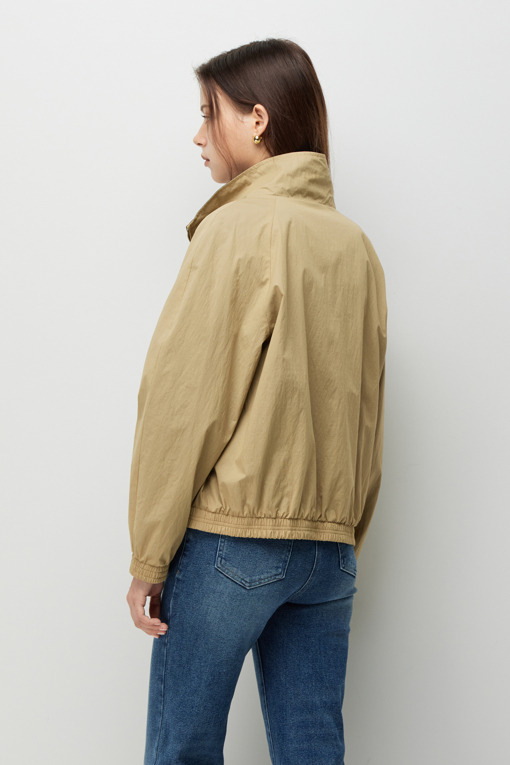 https://img.benettonmall.com/PARTS/KS/26F/SAJP01641BG_MB_D3.jpg?cb=1789410927