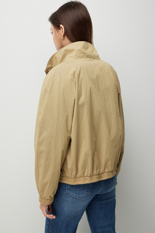 https://img.benettonmall.com/PARTS/KS/26F/SAJP01641BG_MB_D5.jpg?cb=1790808094