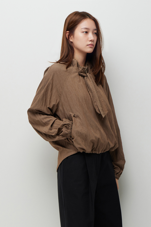 https://img.benettonmall.com/PARTS/KS/26F/SAJP02641BR_MB_D1.jpg?cb=1789410927