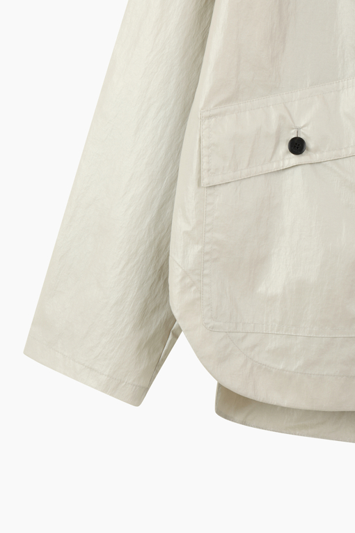 https://img.benettonmall.com/PARTS/KS/26F/SAJP03641IV_MB_D13.jpg?cb=1787829942