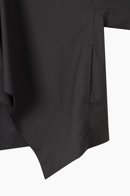 https://img.benettonmall.com/PARTS/KS/26F/SAJP04641CG_MB_D3.jpg?cb=1789410927