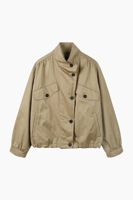 https://img.benettonmall.com/PARTS/KS/26F/SAJP05641BE_MB_D10.jpg?cb=1787829942