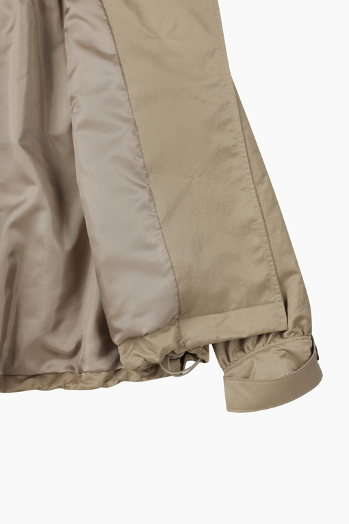 https://img.benettonmall.com/PARTS/KS/26F/SAJP05641BE_MB_D17.jpg?cb=1787829942