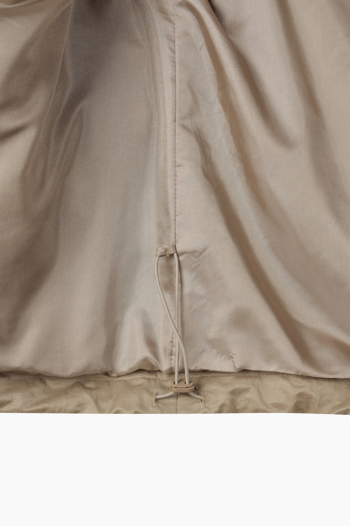 https://img.benettonmall.com/PARTS/KS/26F/SAJP05641BE_MB_D18.jpg?cb=1787100377