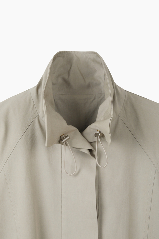 https://img.benettonmall.com/PARTS/KS/26F/SAJP32661BG_MB_D2.jpg?cb=1789983961