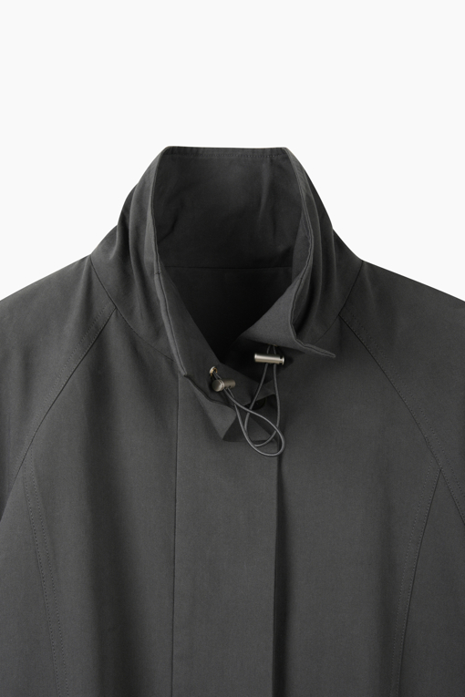 https://img.benettonmall.com/PARTS/KS/26F/SAJP32661CG_MB_D3.jpg?cb=1790808094