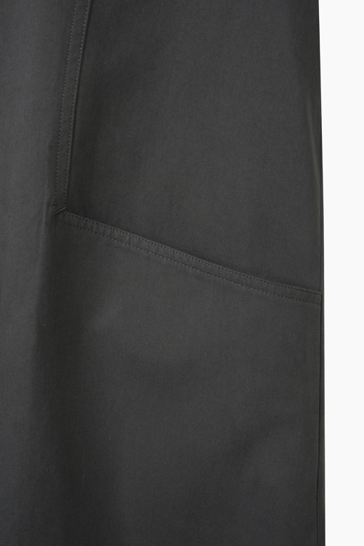 https://img.benettonmall.com/PARTS/KS/26F/SAJP32661CG_MB_D4.jpg?cb=1789983961
