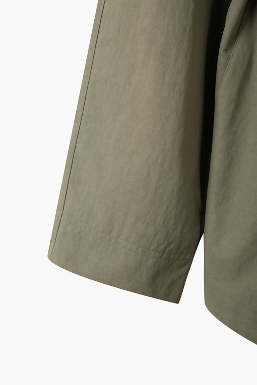 https://img.benettonmall.com/PARTS/KS/26F/SAJP34661KA_MB_D3.jpg?cb=1789983961
