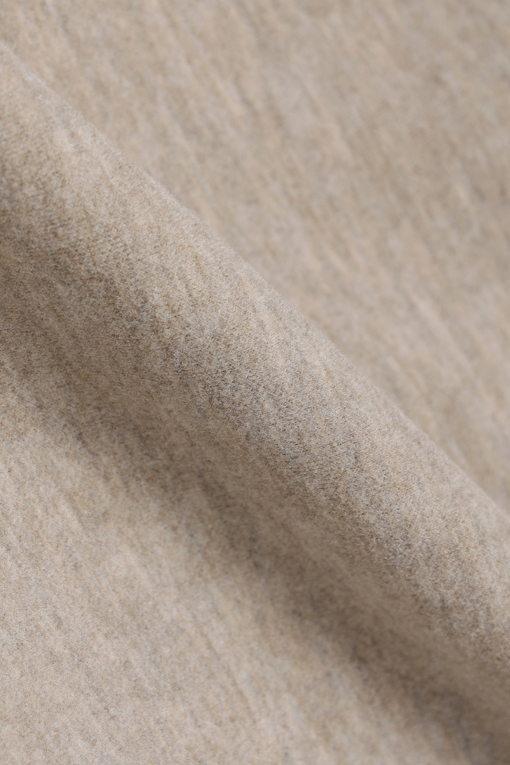 https://img.benettonmall.com/PARTS/KS/26F/SAJP35661ME_MB_D7.jpg?cb=1789983961