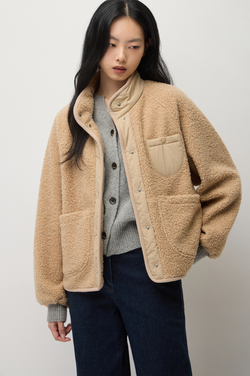 https://img.benettonmall.com/PARTS/KS/26F/SAJP37661BG_MB_M3.jpg?cb=1793028892