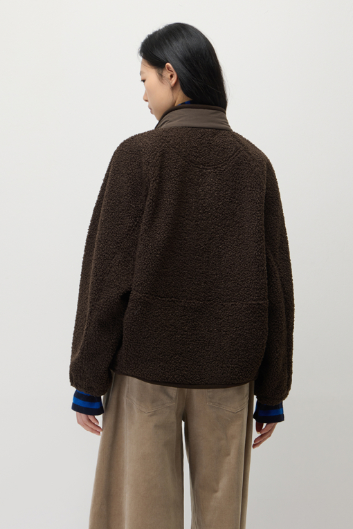 https://img.benettonmall.com/PARTS/KS/26F/SAJP37661BR_MB_M2.jpg?cb=1793028892