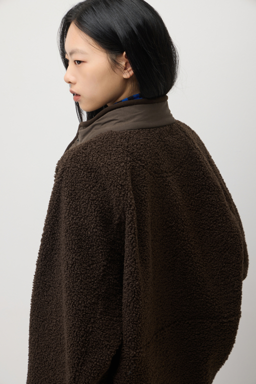 https://img.benettonmall.com/PARTS/KS/26F/SAJP37661BR_MB_M4.jpg?cb=1793028892