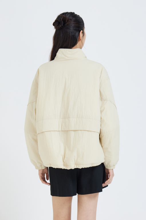 https://img.benettonmall.com/PARTS/KS/26F/SAJPE1661BE_MB_M3.jpg?cb=1792404559