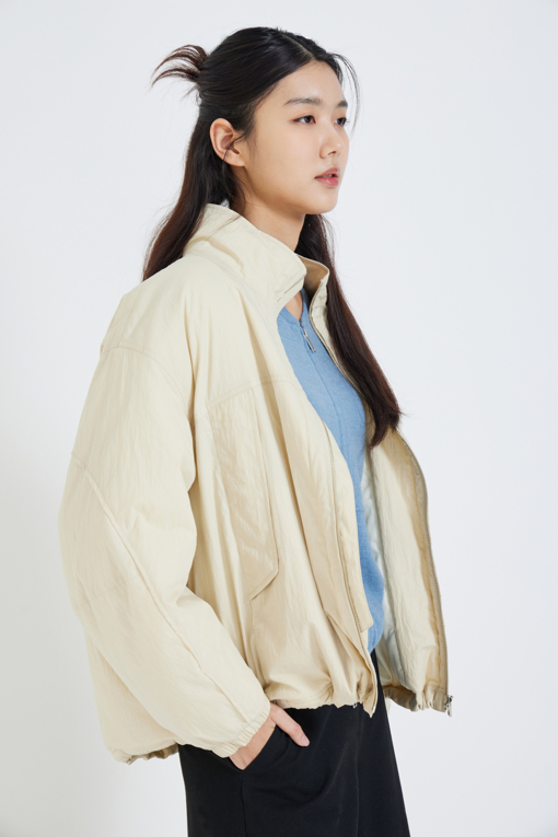 https://img.benettonmall.com/PARTS/KS/26F/SAJPE1661BE_MB_M5.jpg?cb=1792404559