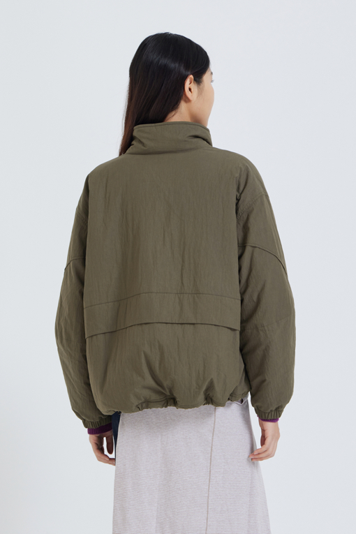 https://img.benettonmall.com/PARTS/KS/26F/SAJPE1661KB_MB_M2.jpg?cb=1792404559