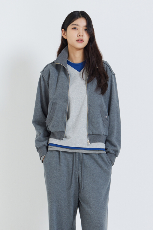 https://img.benettonmall.com/PARTS/KS/26F/SAJPE2661DG_MB_M0.jpg?cb=1792404559