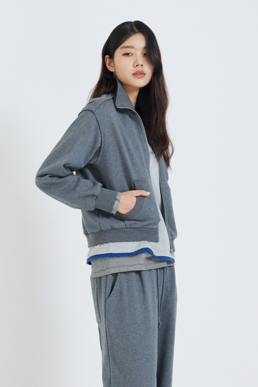 https://img.benettonmall.com/PARTS/KS/26F/SAJPE2661DG_MB_M1.jpg?cb=1792404559