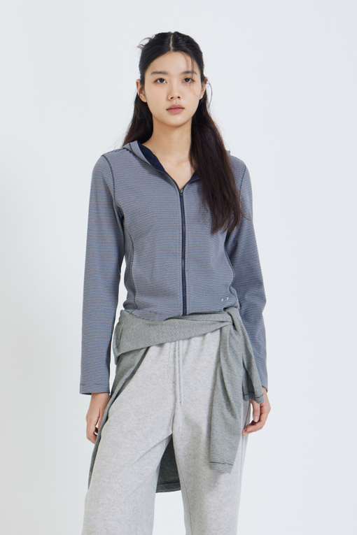 https://img.benettonmall.com/PARTS/KS/26F/SAJPE5661GR_MB_M0.jpg?cb=1792404559