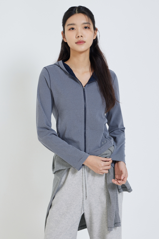 https://img.benettonmall.com/PARTS/KS/26F/SAJPE5661GR_MB_M3.jpg?cb=1792404559
