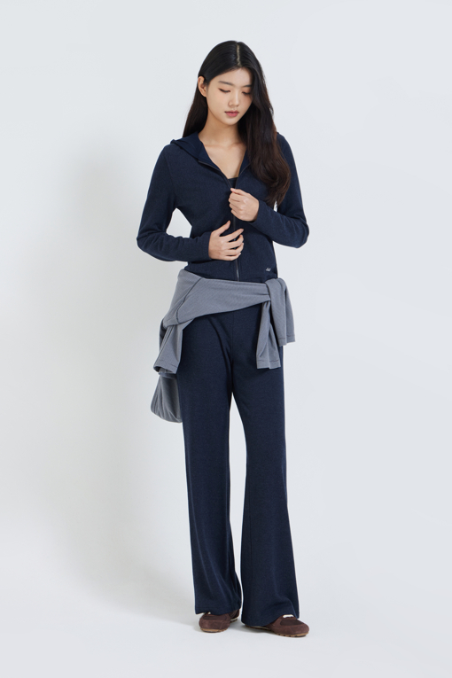 https://img.benettonmall.com/PARTS/KS/26F/SAJPE5661NY_MB_M8.jpg?cb=1792404559