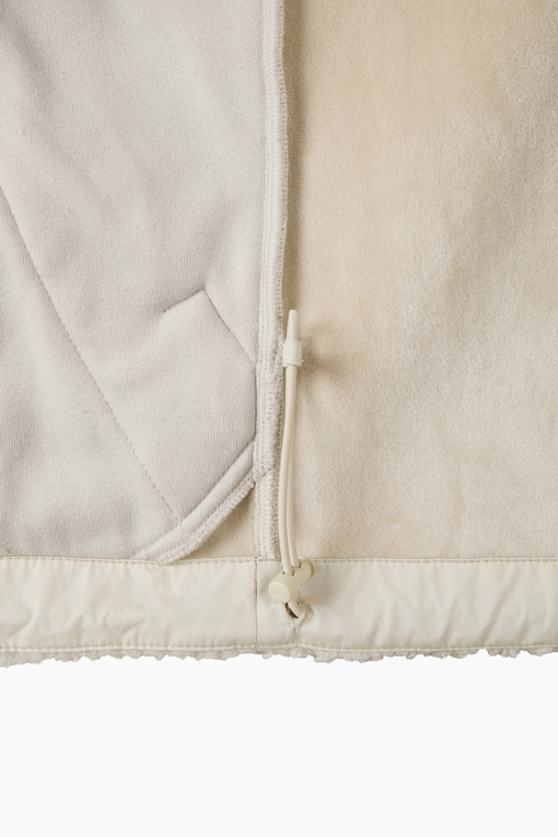 https://img.benettonmall.com/PARTS/KS/26F/SAJPE6661BE_MB_D5.jpg?cb=1792404559