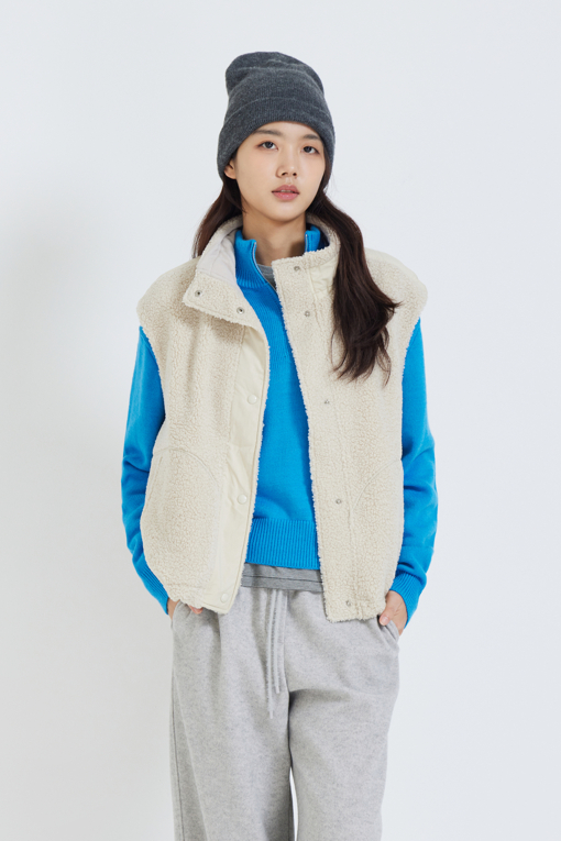 https://img.benettonmall.com/PARTS/KS/26F/SAJPE6661BE_MB_M0.jpg?cb=1792404559