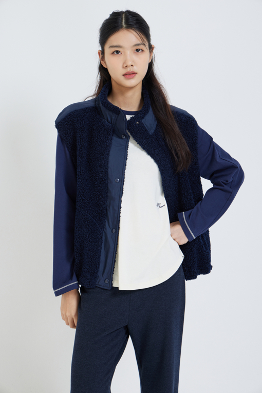 https://img.benettonmall.com/PARTS/KS/26F/SAJPE6661DN_MB_M5.jpg?cb=1792404559