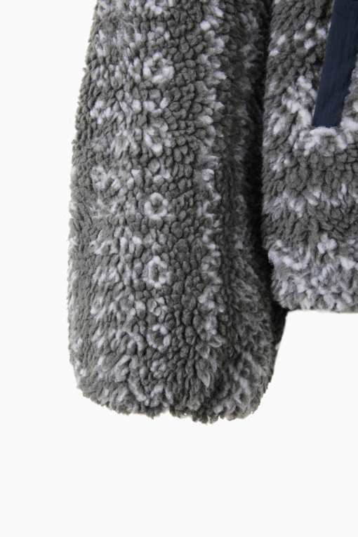 https://img.benettonmall.com/PARTS/KS/26F/SAJPE7661DG_MB_D3.jpg?cb=1792404559