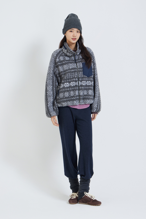 https://img.benettonmall.com/PARTS/KS/26F/SAJPE7661DG_MB_M7.jpg?cb=1792404559