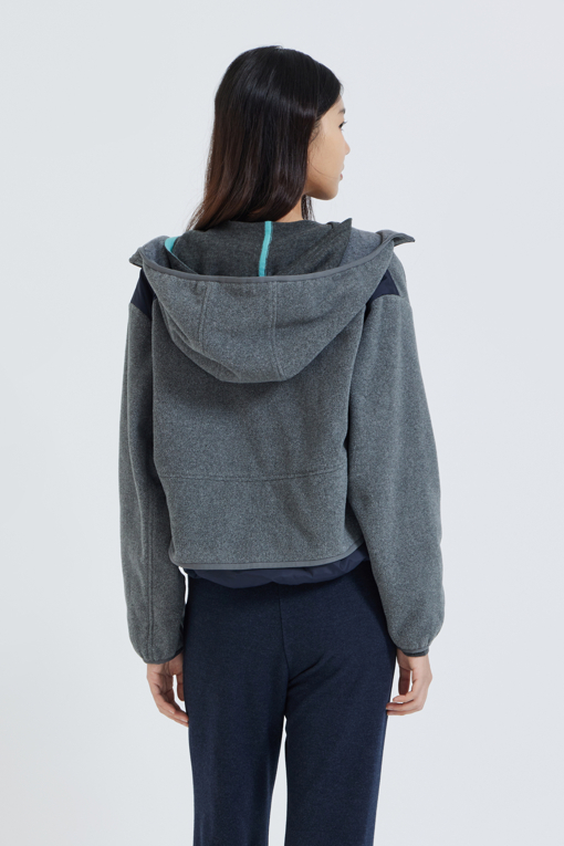 https://img.benettonmall.com/PARTS/KS/26F/SAJPE8661GR_MB_M2.jpg?cb=1792404559