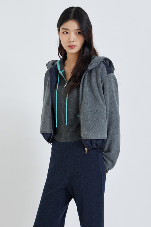 https://img.benettonmall.com/PARTS/KS/26F/SAJPE8661GR_MB_M6.jpg?cb=1792404559
