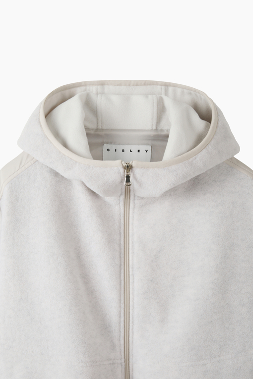 https://img.benettonmall.com/PARTS/KS/26F/SAJPE8661OT_MB_D2.jpg?cb=1792404559