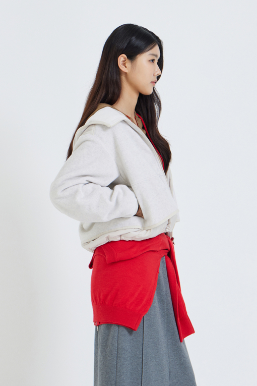 https://img.benettonmall.com/PARTS/KS/26F/SAJPE8661OT_MB_M1.jpg?cb=1792404559