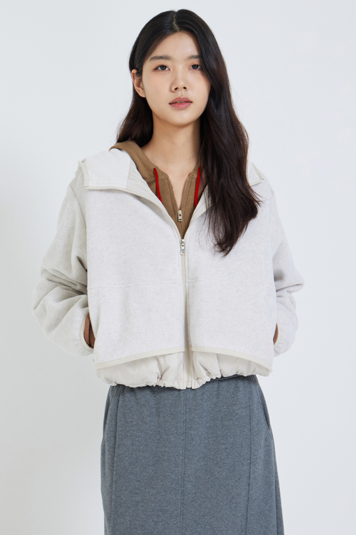 https://img.benettonmall.com/PARTS/KS/26F/SAJPE8661OT_MB_M5.jpg?cb=1792404559