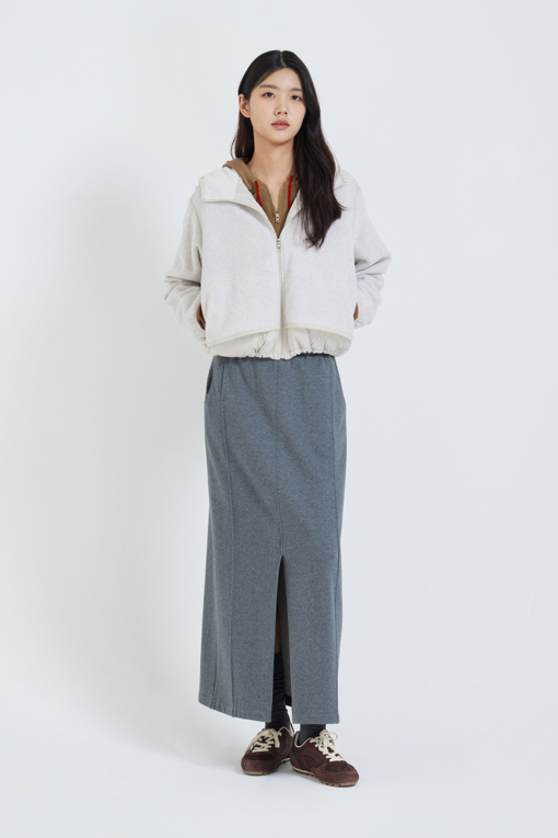 https://img.benettonmall.com/PARTS/KS/26F/SAJPE8661OT_MB_M6.jpg?cb=1792404559