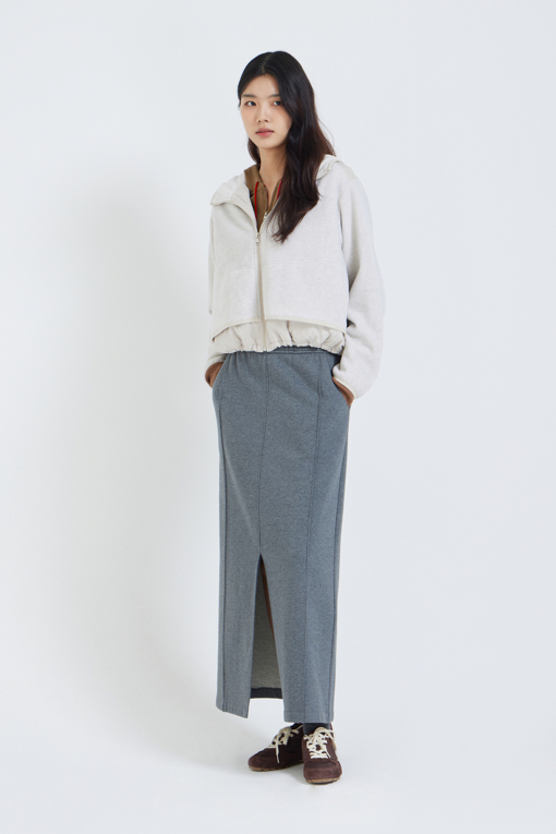 https://img.benettonmall.com/PARTS/KS/26F/SAJPE8661OT_MB_M7.jpg?cb=1792404559