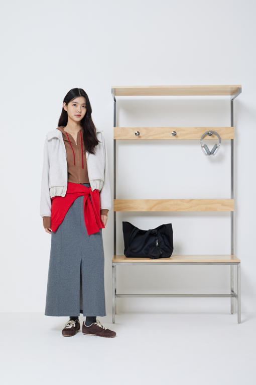 https://img.benettonmall.com/PARTS/KS/26F/SAJPE8661OT_MB_M8.jpg?cb=1792404559