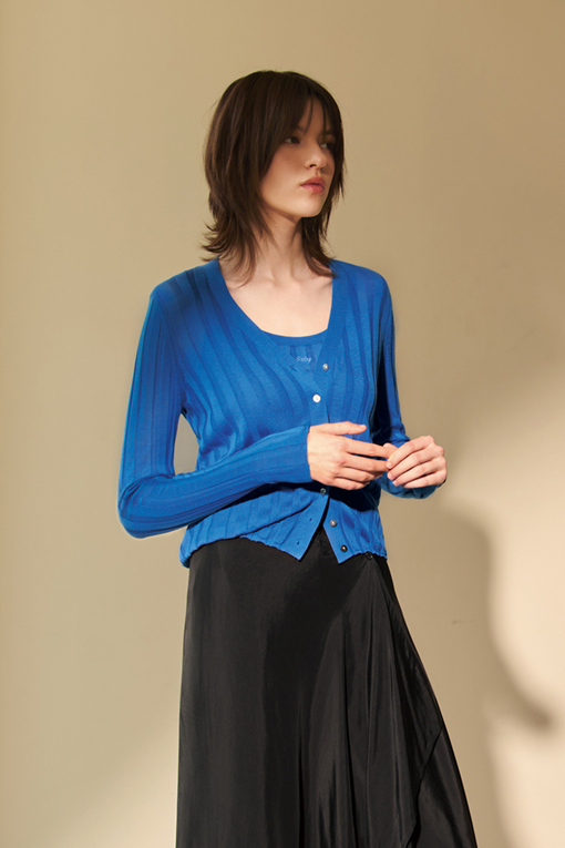 https://img.benettonmall.com/PARTS/KS/26F/SAKC02641BL_MB_D0.jpg?cb=1790808094