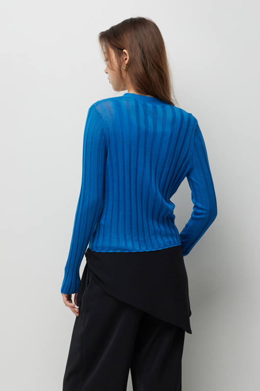 https://img.benettonmall.com/PARTS/KS/26F/SAKC02641BL_MB_D3.jpg?cb=1790808094