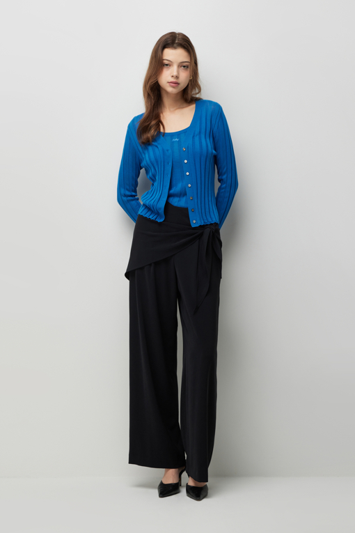 https://img.benettonmall.com/PARTS/KS/26F/SAKC02641BL_MB_D6.jpg?cb=1790808094
