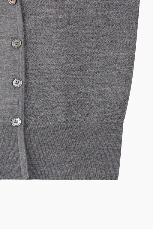 https://img.benettonmall.com/PARTS/KS/26F/SAKC05641GR_MB_D14.jpg?cb=1789410927