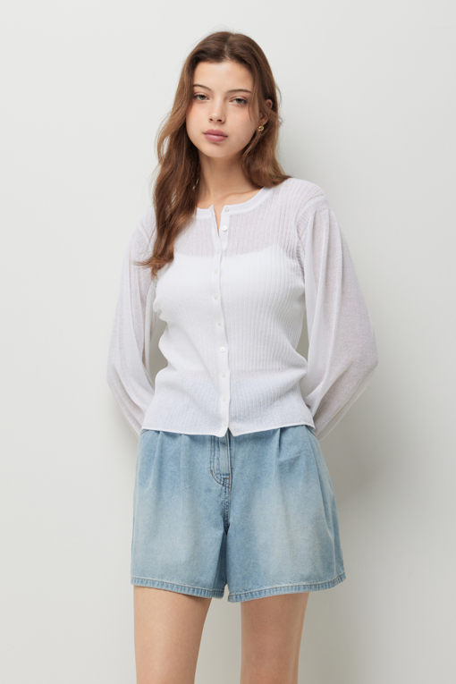 https://img.benettonmall.com/PARTS/KS/26F/SAKC08641WH_MB_D0.jpg?cb=1789410927