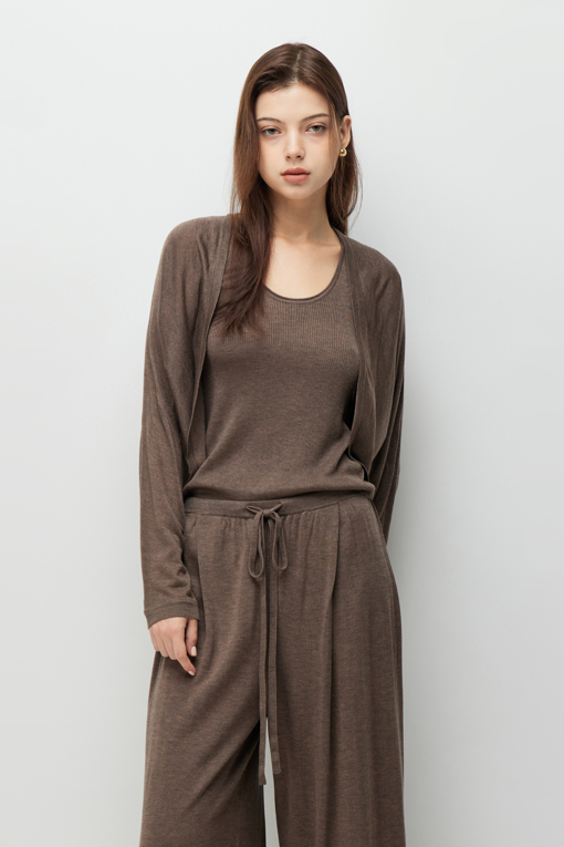 https://img.benettonmall.com/PARTS/KS/26F/SAKC09641BR_MB_D0.jpg?cb=1789410927
