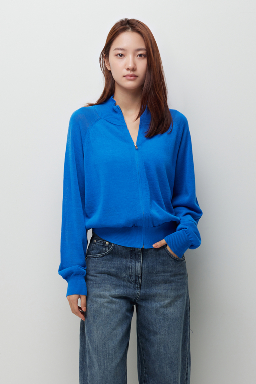 https://img.benettonmall.com/PARTS/KS/26F/SAKC10641BL_MB_D0.jpg?cb=1789410927