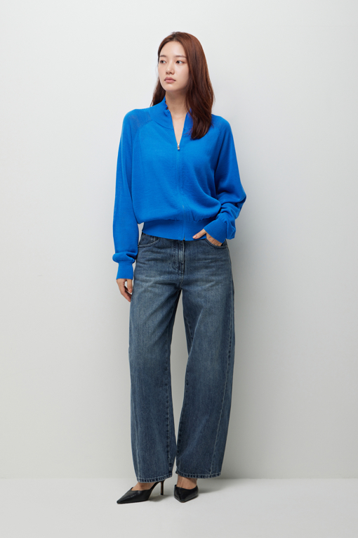 https://img.benettonmall.com/PARTS/KS/26F/SAKC10641BL_MB_D5.jpg?cb=1789410927